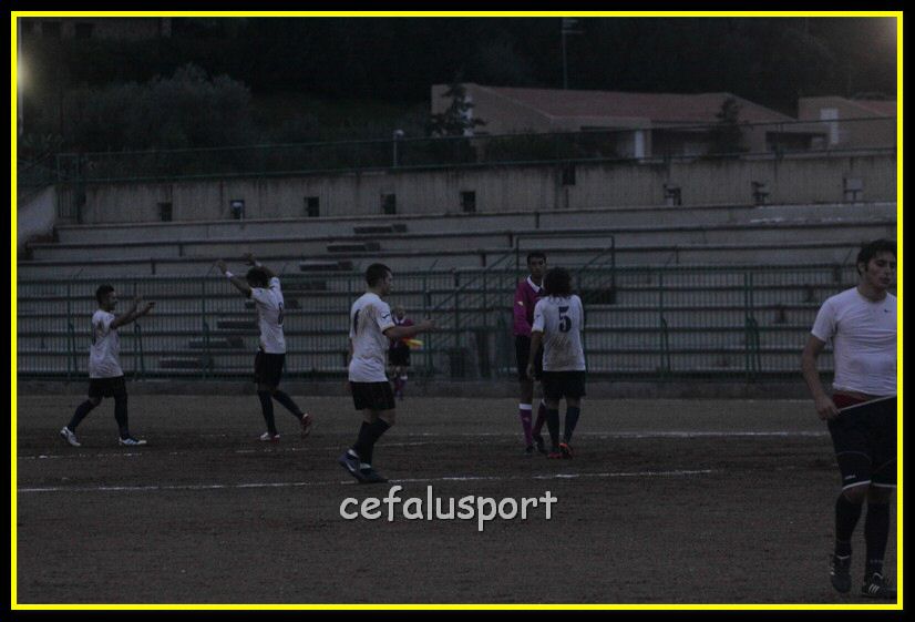 121110 sport2 300_tn.jpg
